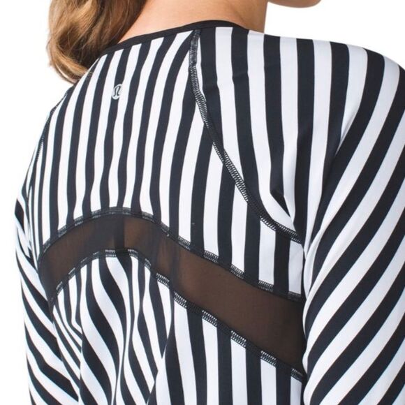 Lululemon Water: Sun Runner Long Sleeve Narrow Bold Stripe Vertical Prin… - Picture 5 of 13